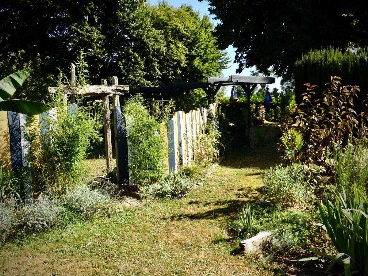 Domaine De Lalat - B&B With En-Suite Bathrooms All Rooms With Garden Views Montembœuf Esterno foto