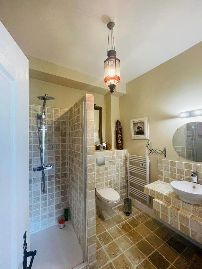 Domaine De Lalat - B&B With En-Suite Bathrooms All Rooms With Garden Views Montembœuf Esterno foto