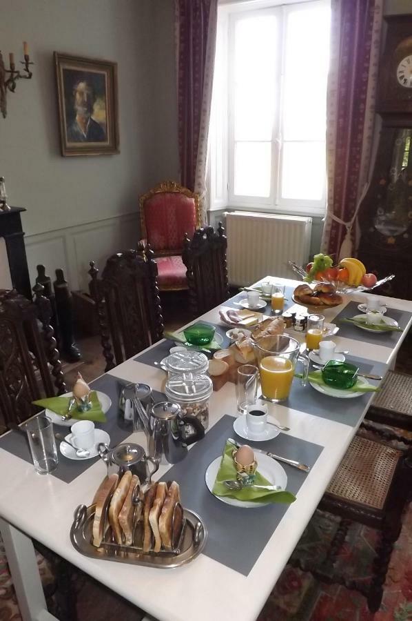 Domaine De Lalat - B&B With En-Suite Bathrooms All Rooms With Garden Views Montembœuf Esterno foto